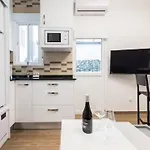 Modern Wterrace-1Bedroom 1Bathroom-Lavapies
